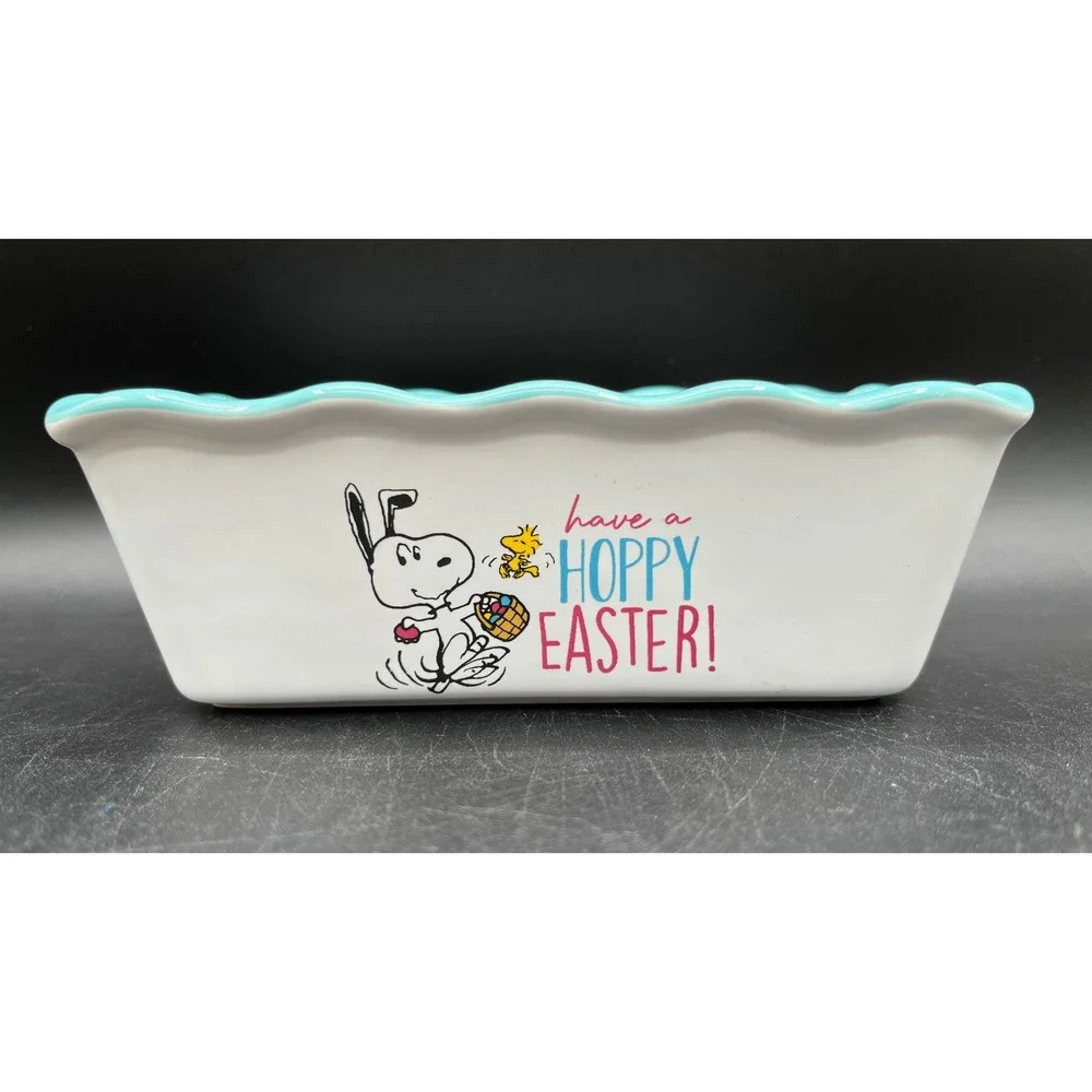Peanuts Snoopy Woodstock Hoppy Easter Ceramic Loaf Pan Scalloped Teal Rim 6x3